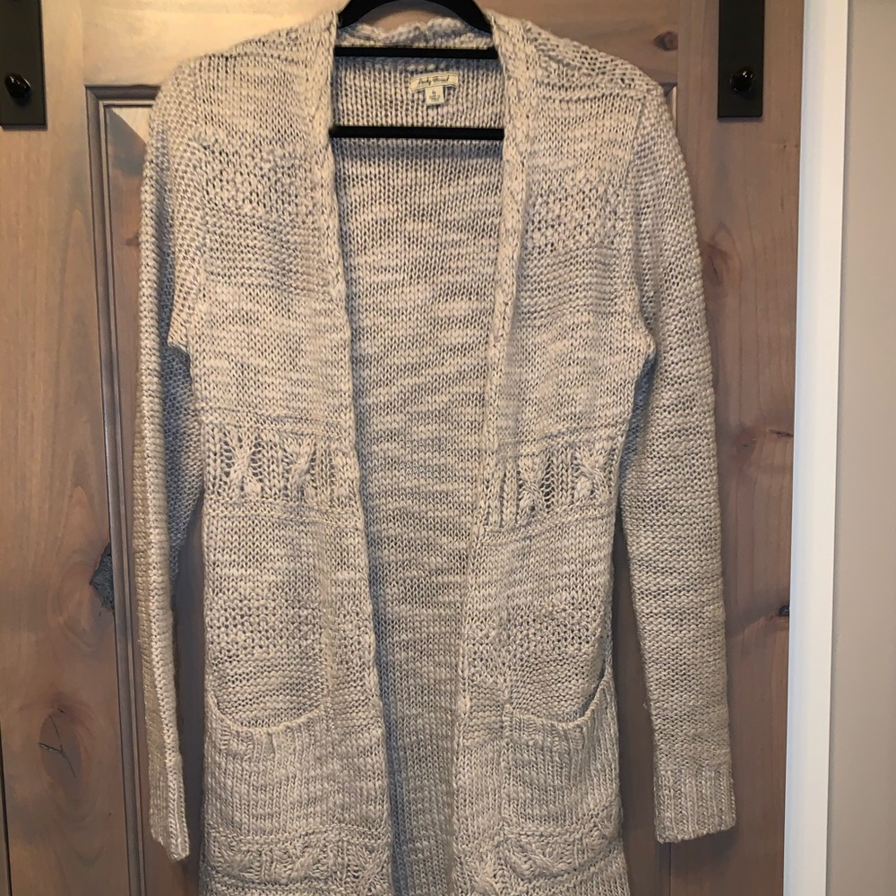 lucky brand sweater! NWOT. size small.